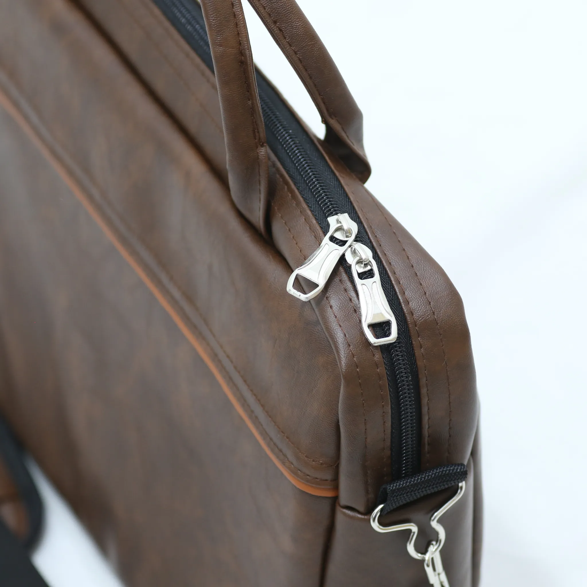 LBG01 – Premium Quality Laptop Bag