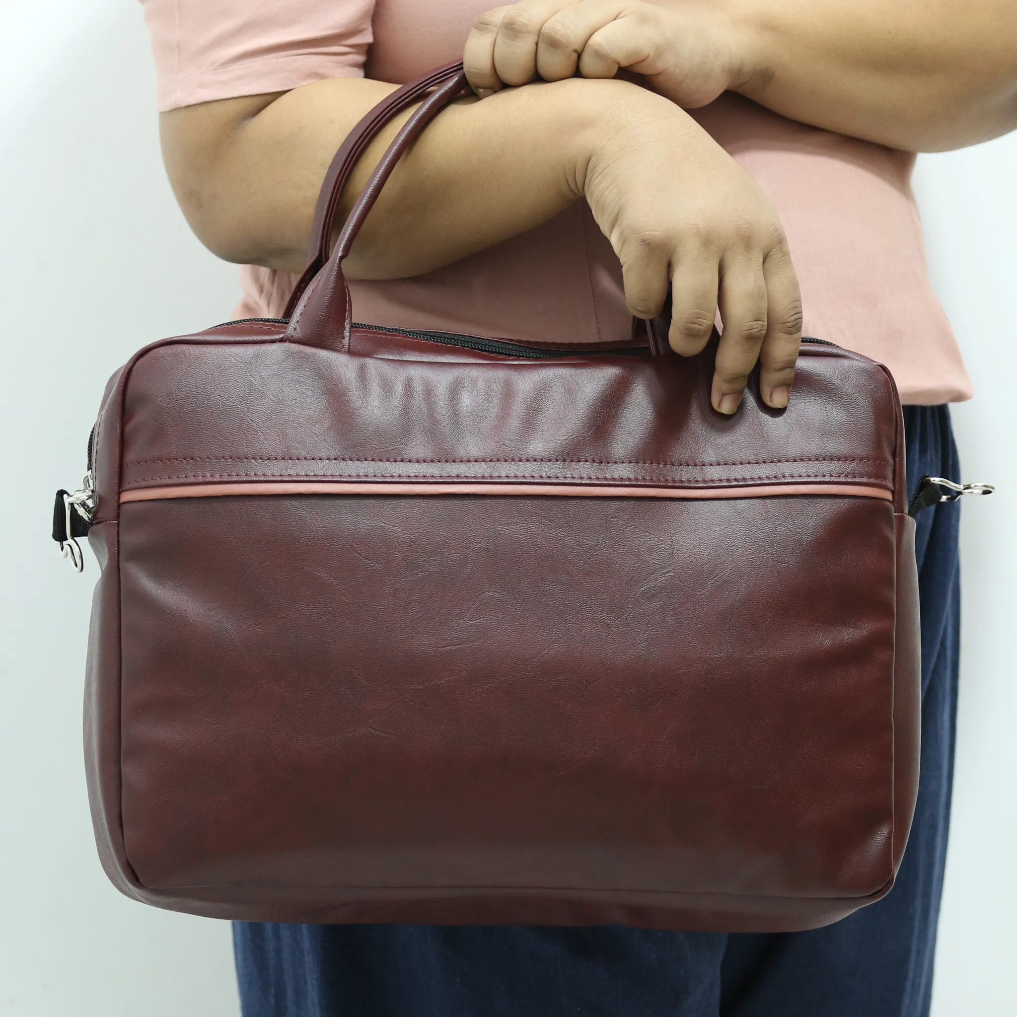 LBG01 – Premium Quality Laptop Bag