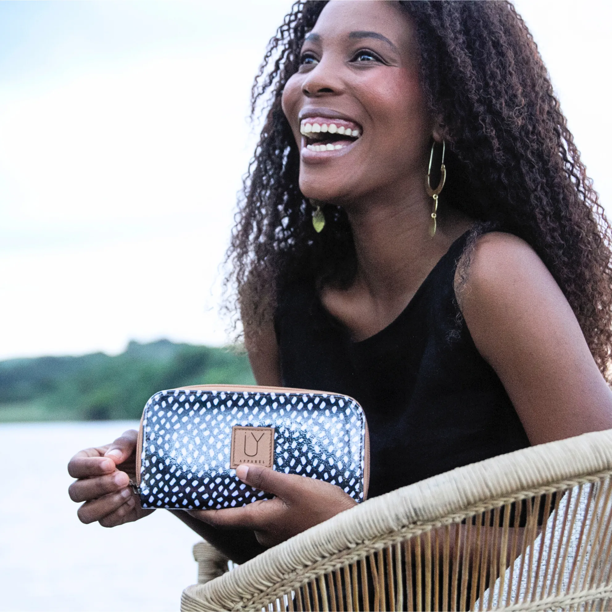 Wallet - Scatter Black on White